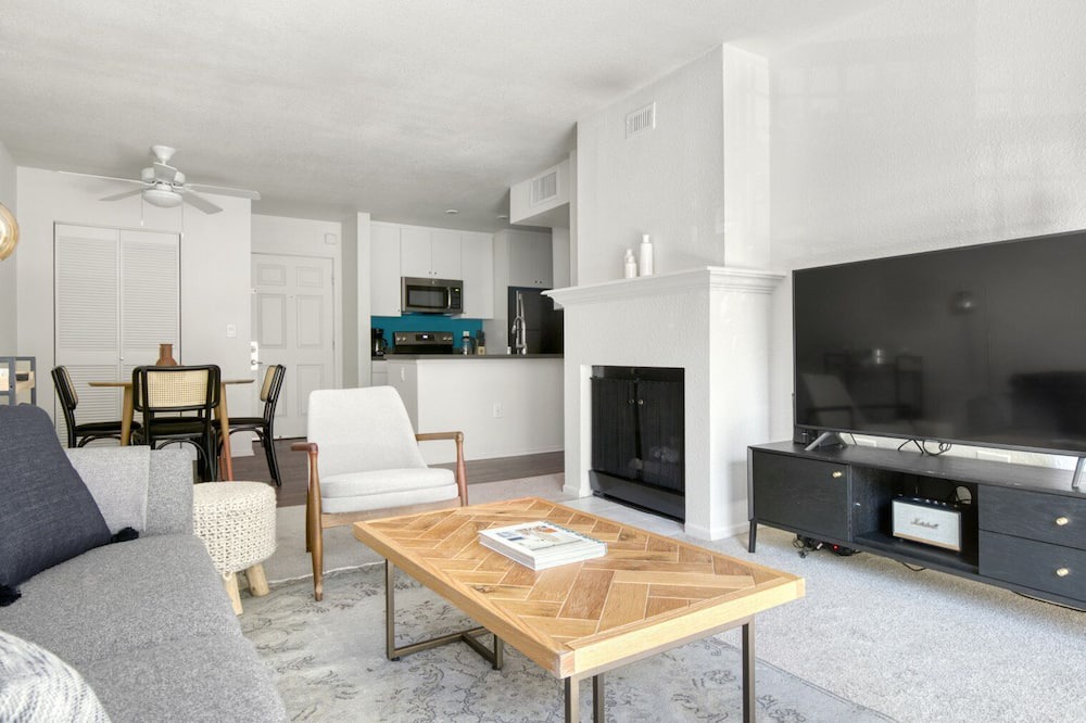 Photo of Livingroom in Los Angeles