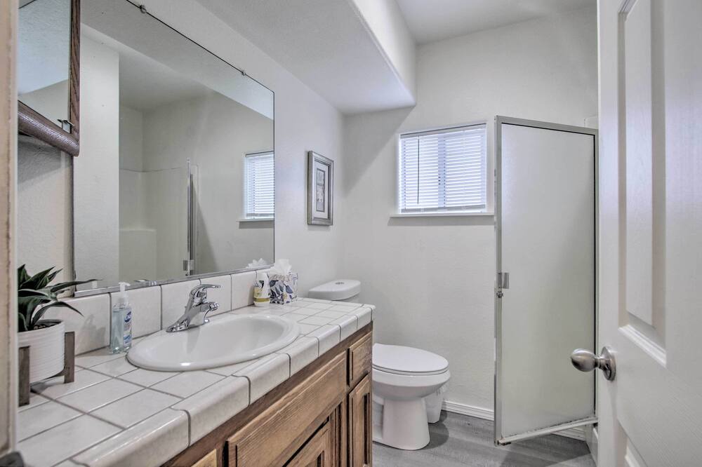 Photo of Bathroom in Pumpkin Center