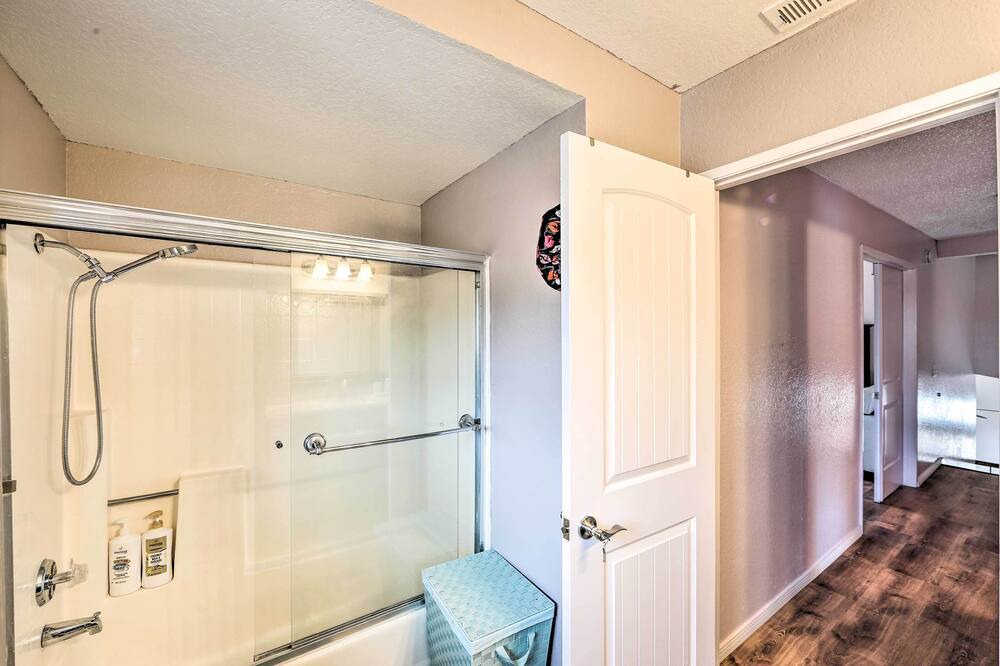 Photo of Bathroom in Corona