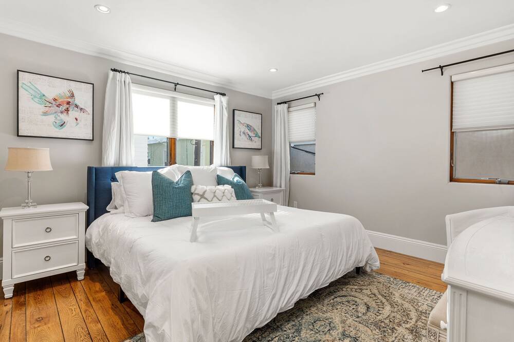 Photo of Bedroom in Hermosa Beach