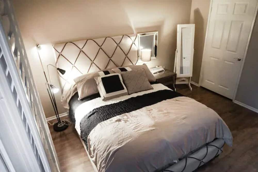Photo of Bedroom in University City