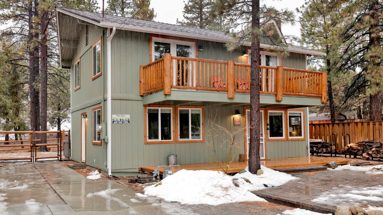 Photo of Outdoor in Woodlands