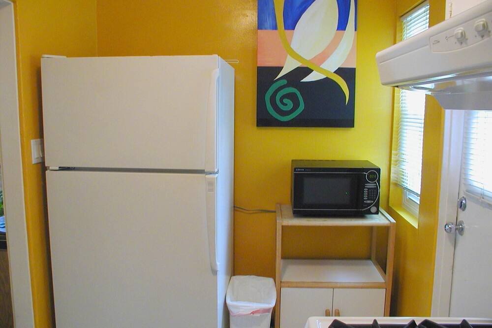 Photo of Kitchen in South Mission Beach