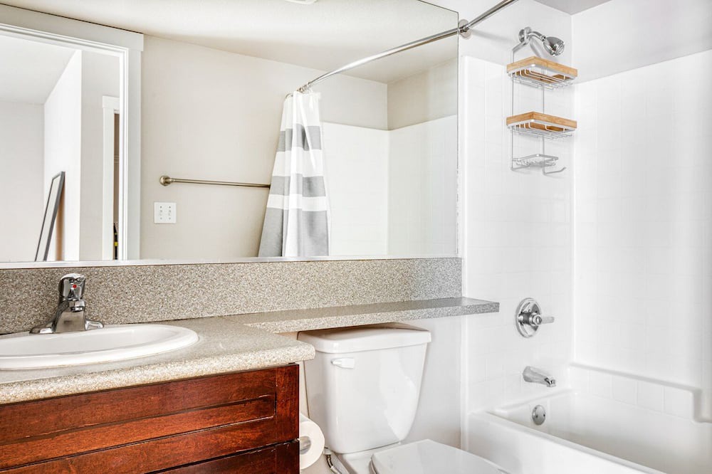Photo of Bathroom in City West