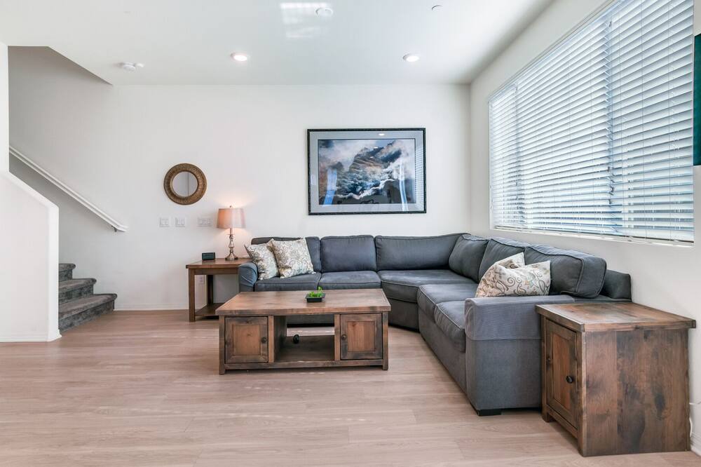 Photo of Livingroom in Fontana