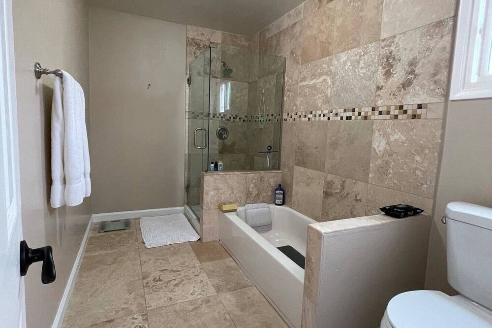Photo of Bathroom in Laguna Hills