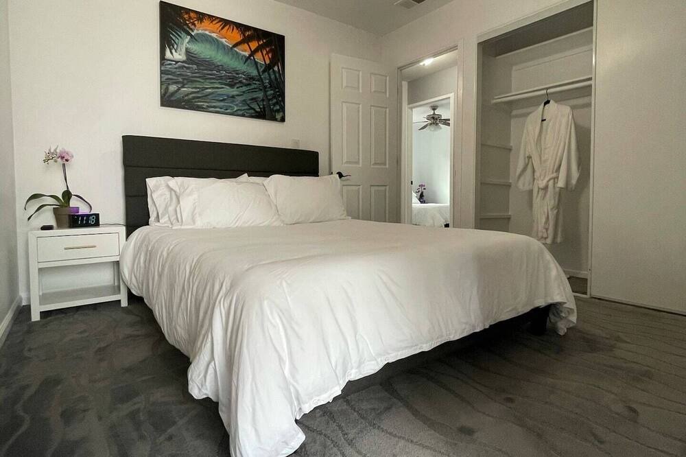 Photo of Bedroom in Laguna Hills