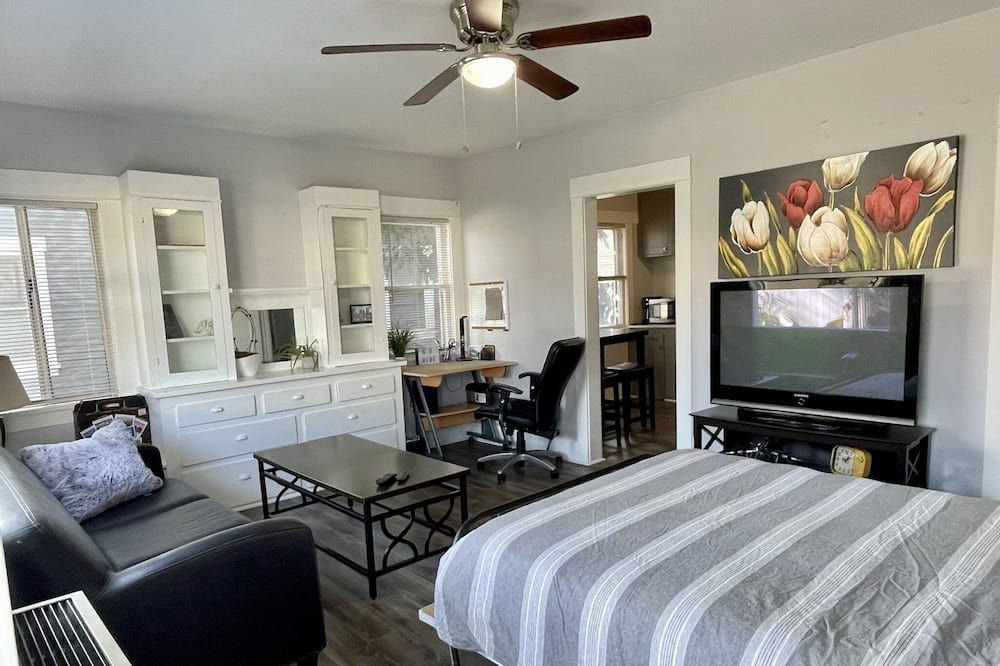 Photo of Bedroom in Central San Pedro
