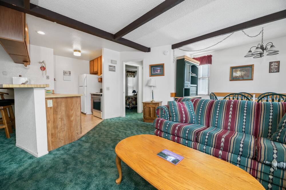 Photo of Livingroom in Patton