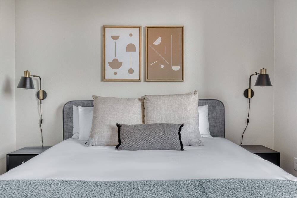 Photo of Bedroom in Rampart Village