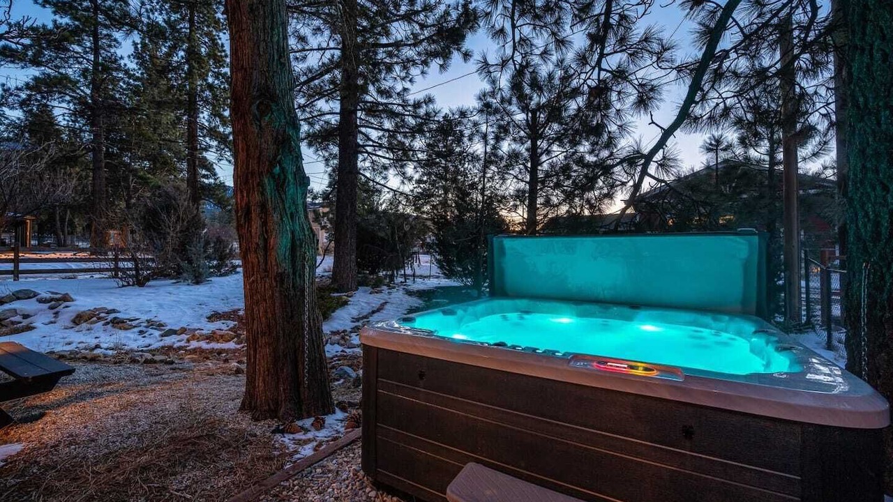 Photo of Outdoor in Woodlands
