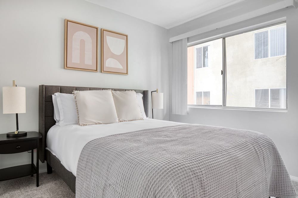 Photo of Bedroom in Hollywood