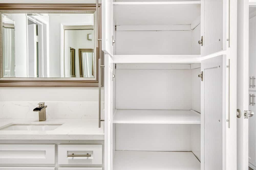 Photo of Bedroom in Hollywood