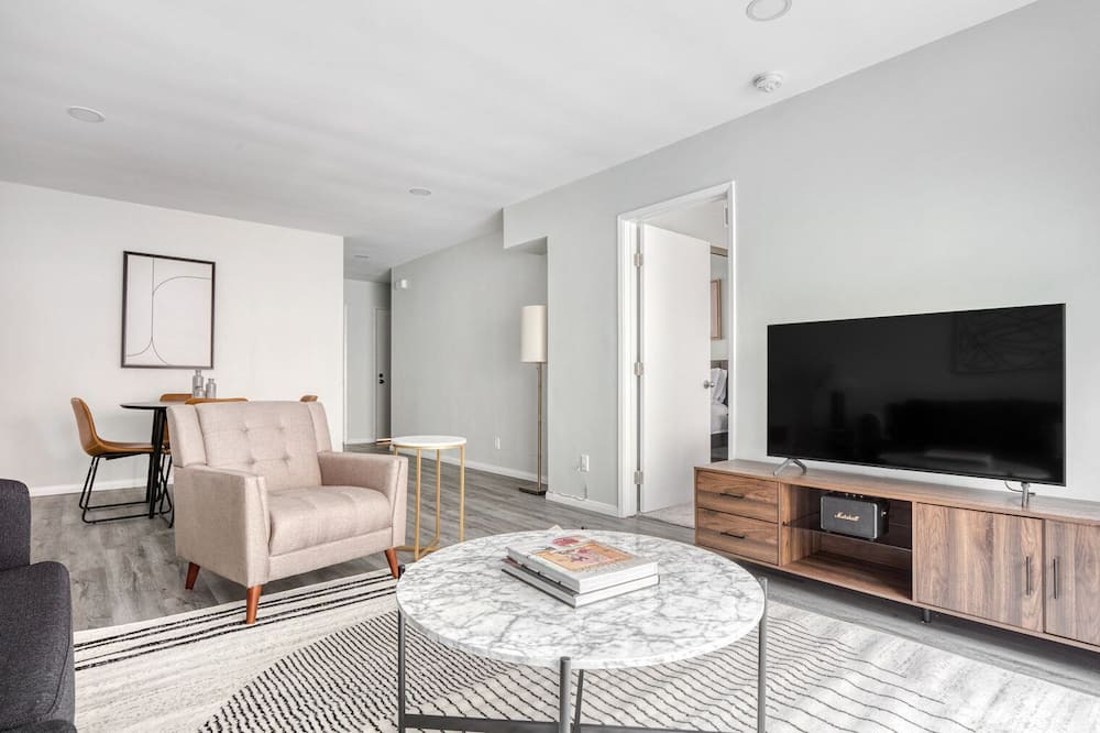 Photo of Livingroom in Hollywood
