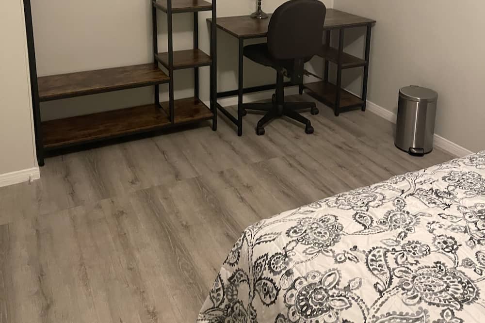 Photo of Bedroom in South Montebello