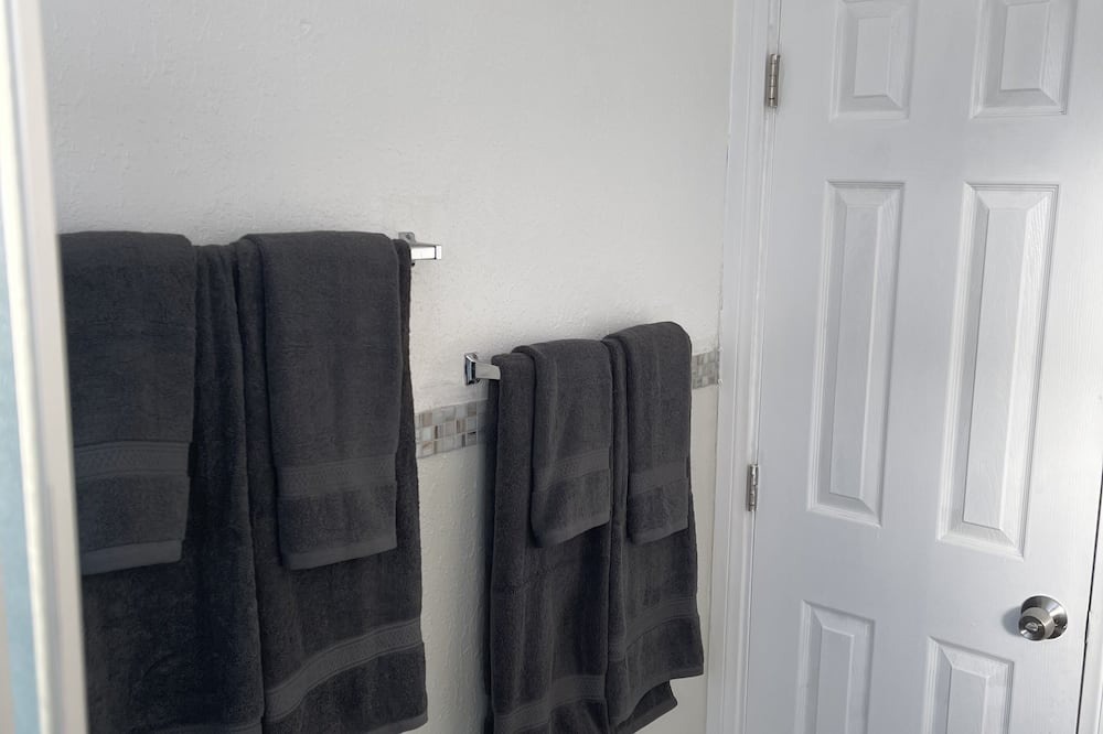 Photo of Bedroom in South Montebello