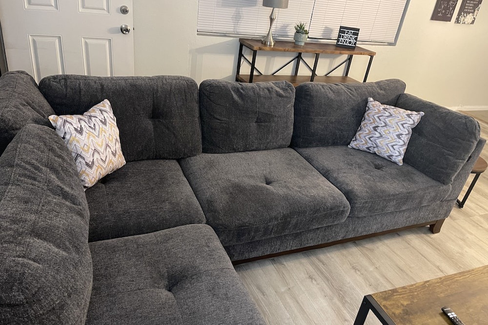 Photo of Livingroom in South Montebello