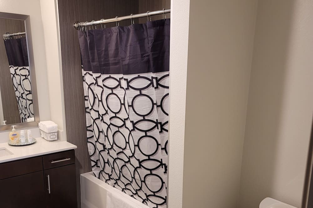 Photo of Bathroom in NoHo Arts District