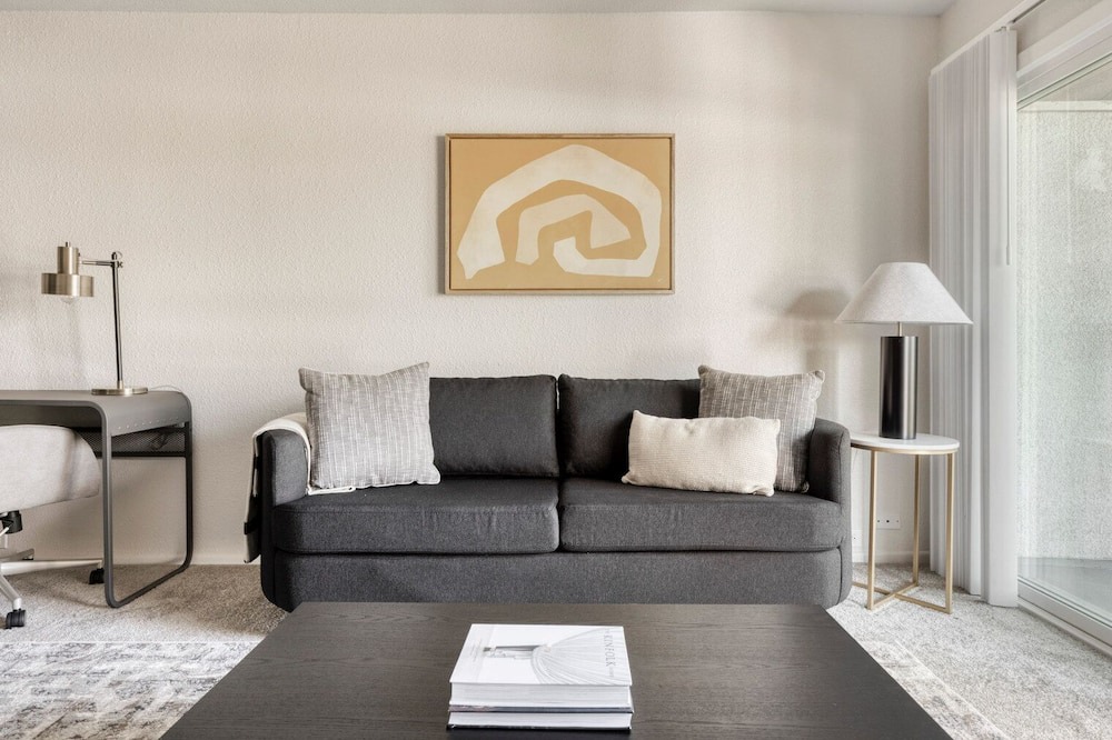 Photo of Livingroom in Los Angeles