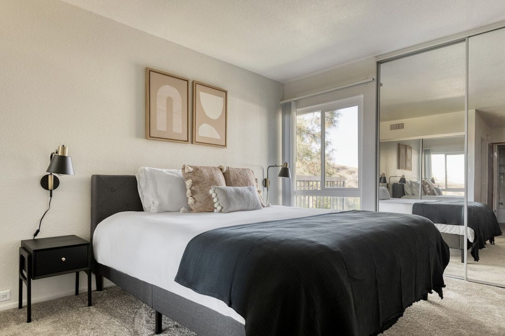 Photo of Bedroom in Los Angeles