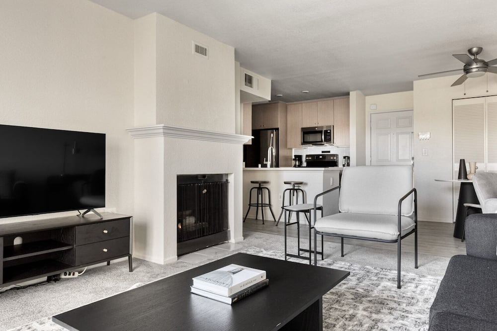 Photo of Livingroom in Los Angeles