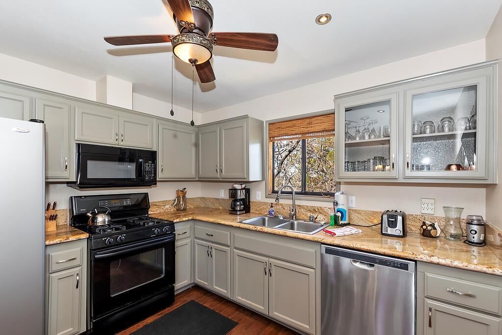Photo of Kitchen in Upper Moonridge