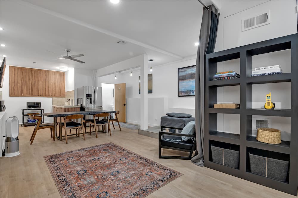 Photo of Livingroom in Bel Air