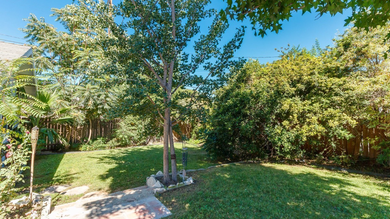 Photo of Outdoor in Encino