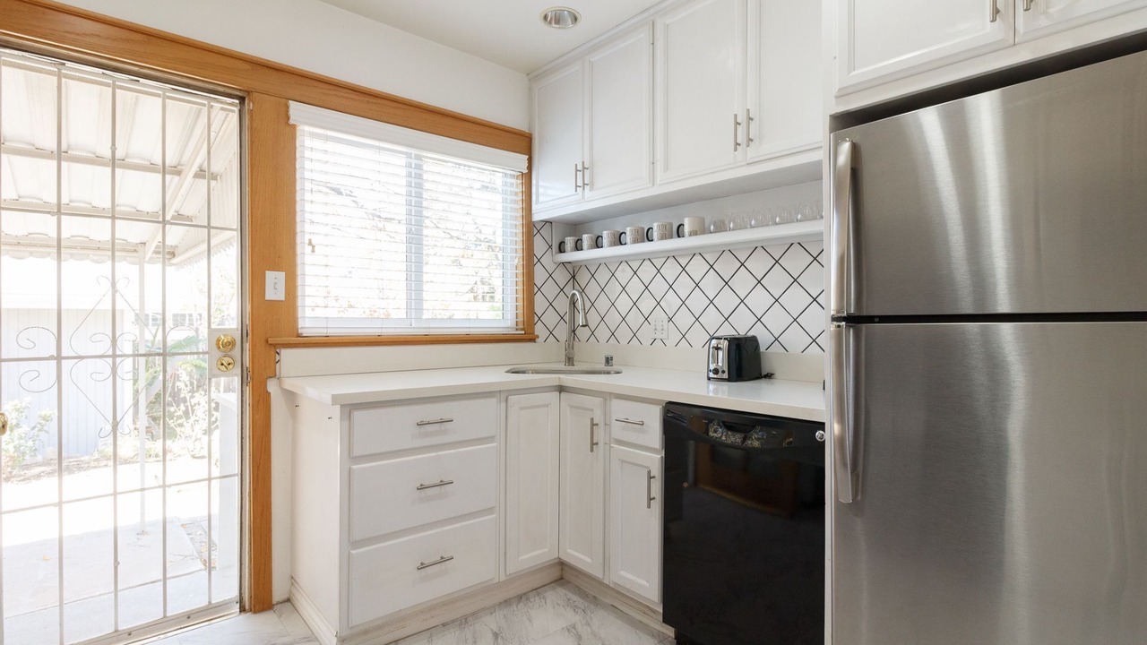 Photo of Kitchen in Encino