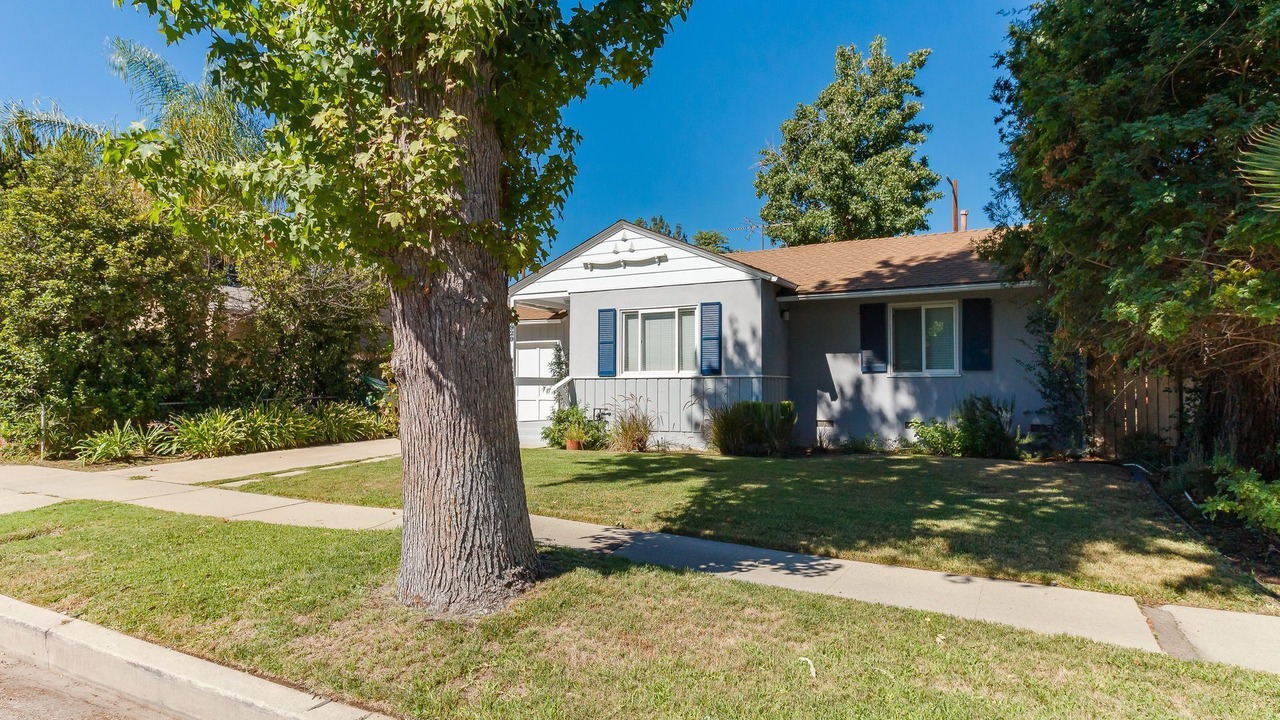 Photo of Outdoor in Encino