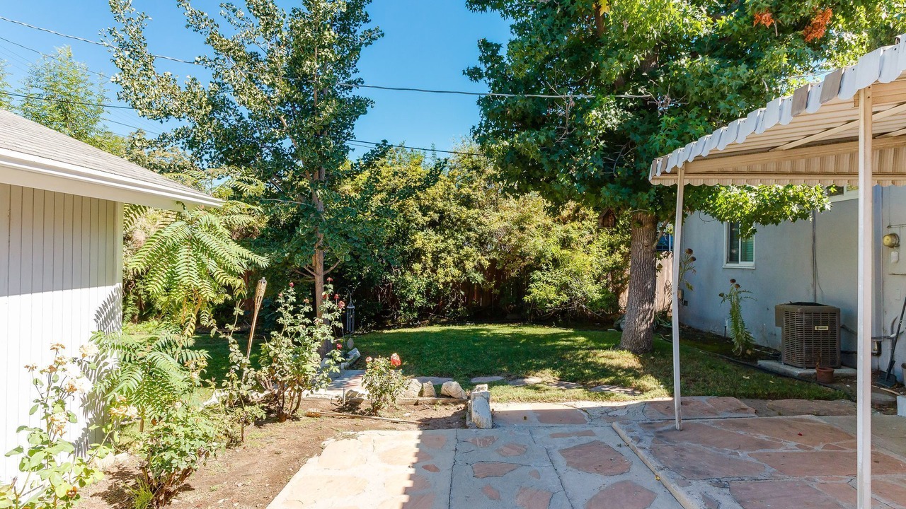 Photo of Outdoor in Encino