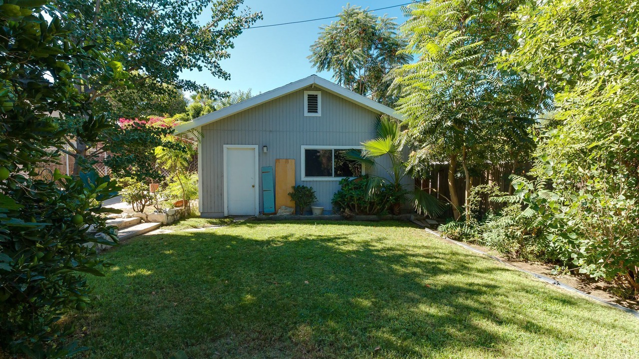 Photo of Outdoor in Encino