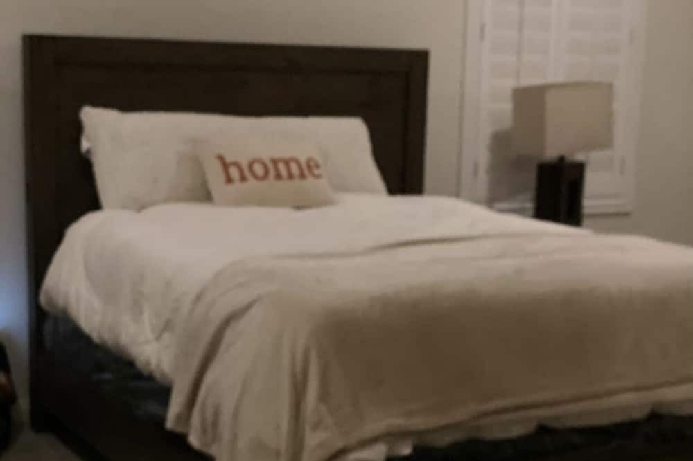 Photo of Bedroom in Colton