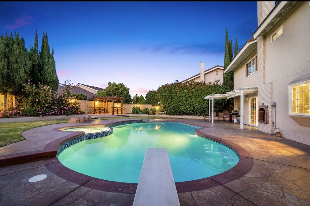 Photo of Outdoor in Fountain Valley
