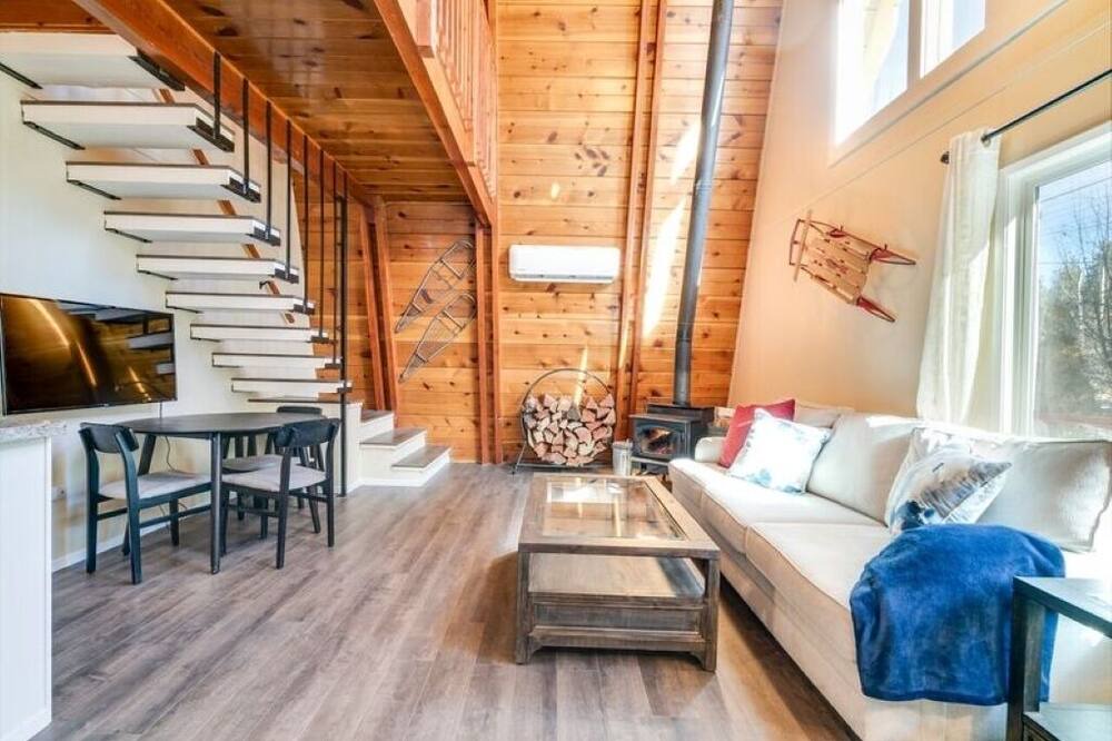 Photo of Livingroom in Big Bear City