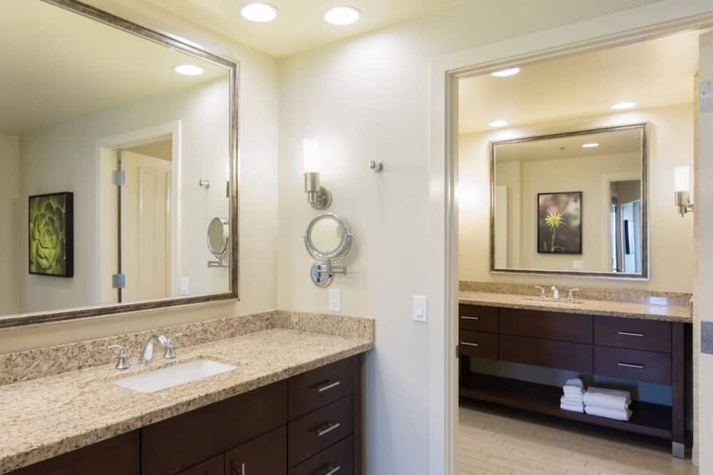 Photo of Bathroom in Palm Desert