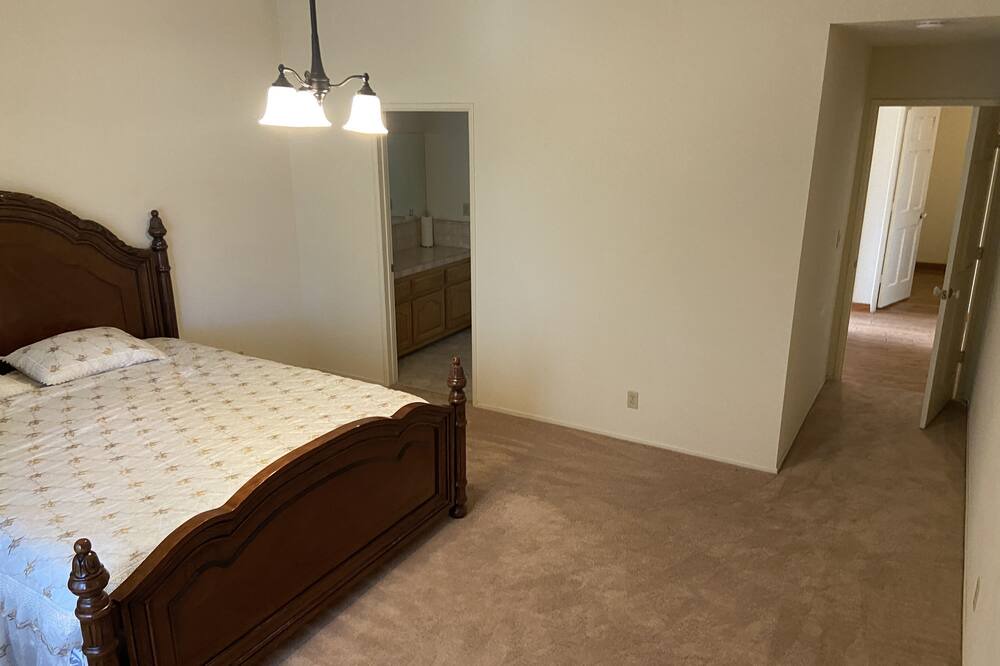 Photo of Bedroom in Frazier Park