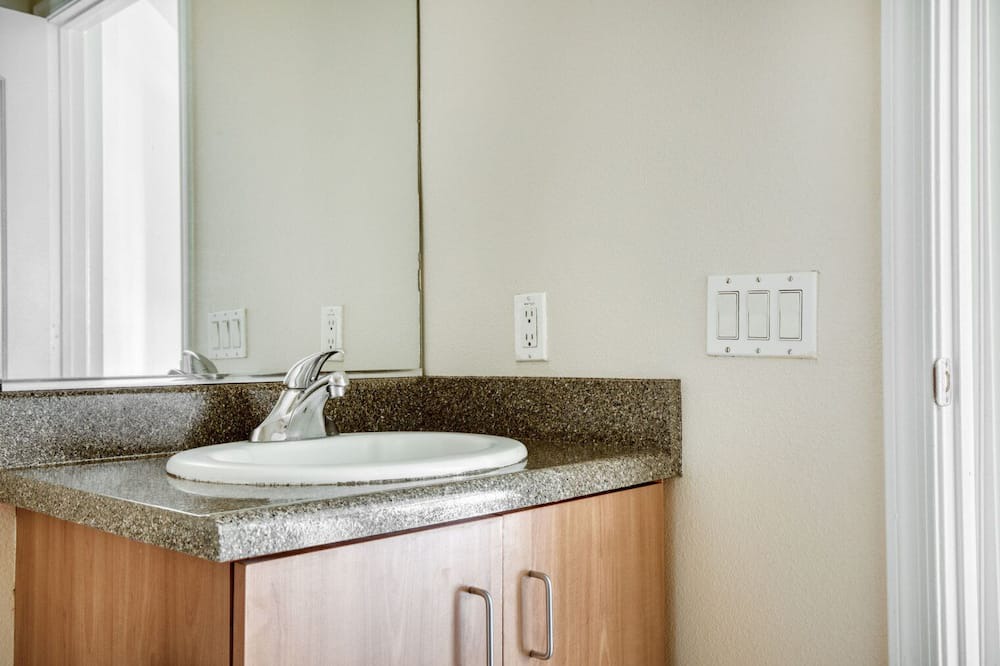 Photo of Bathroom in NoHo Arts District