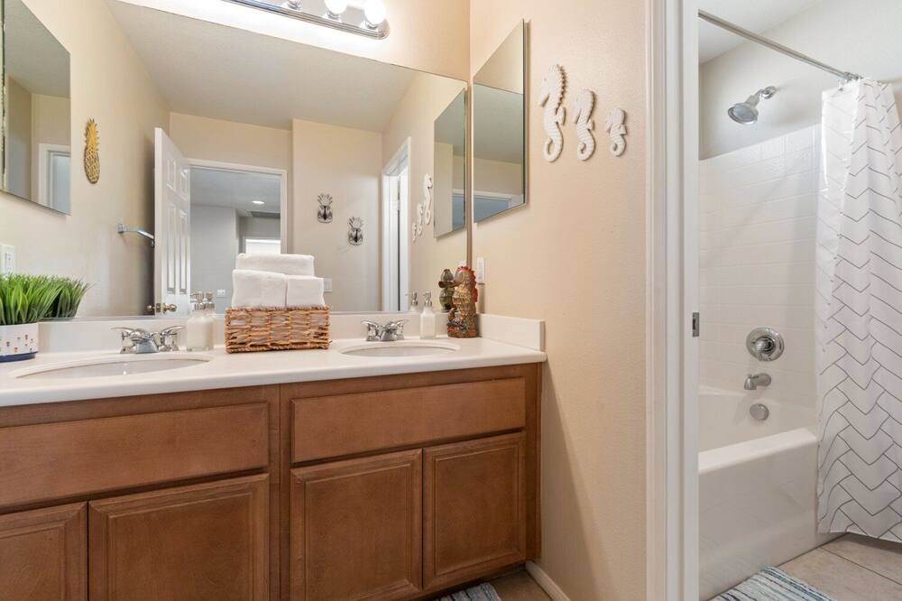 Photo of Bathroom in Menifee