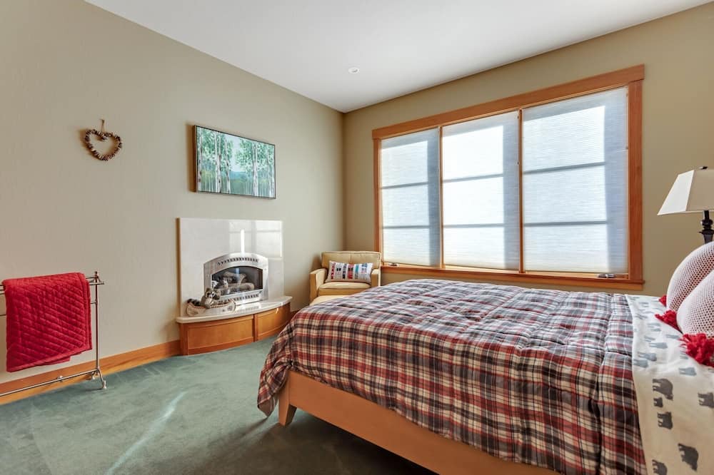 Photo of Bedroom in Bear Valley