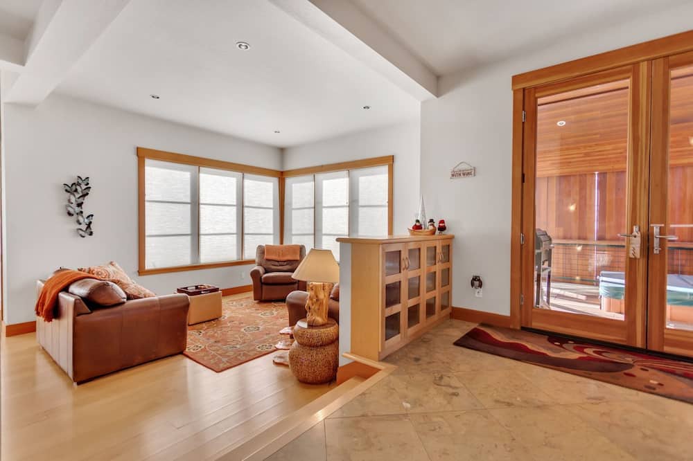 Photo of Livingroom in Bear Valley