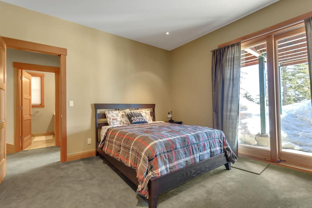Photo of Bedroom in Bear Valley