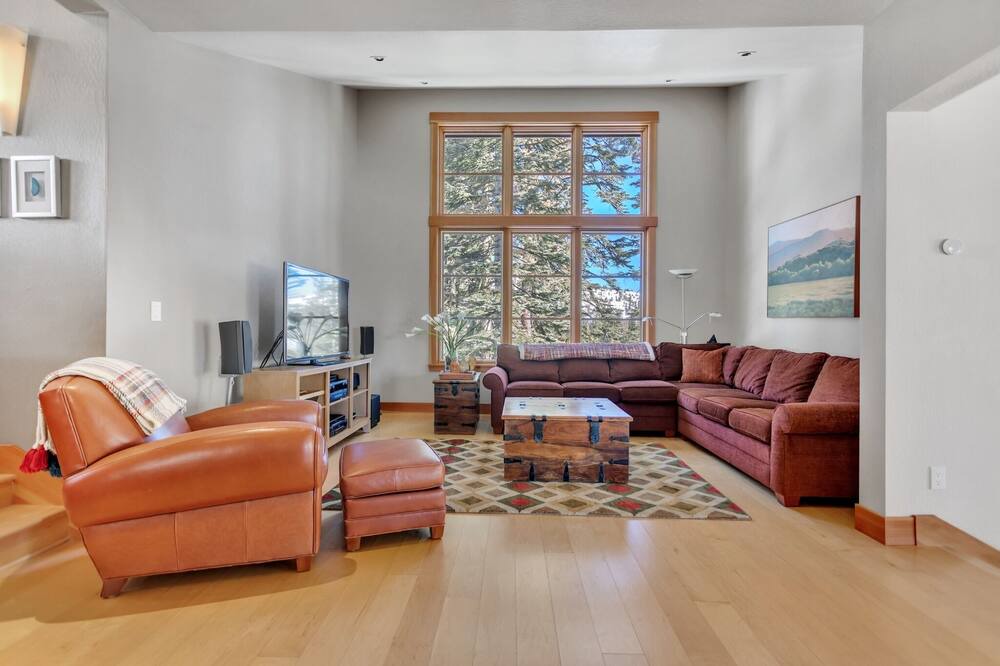 Photo of Livingroom in Bear Valley