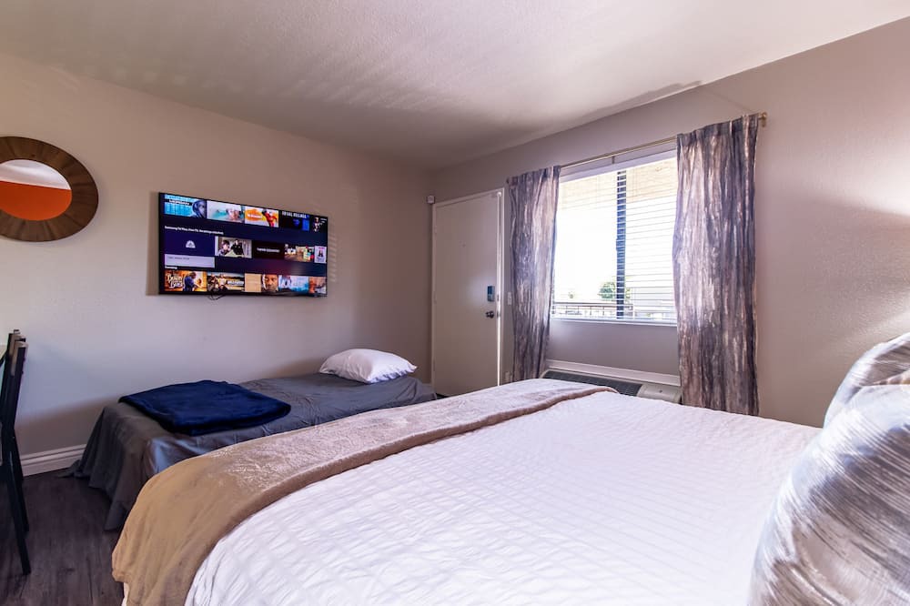 Photo of Bedroom in Colton