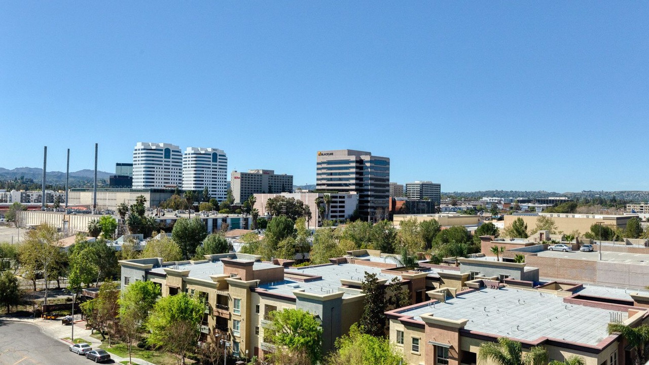 Photo of Outdoor in Warner Center