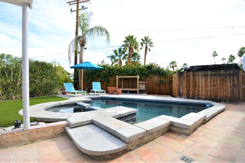 Photo of Outdoor in Cathedral City Cove