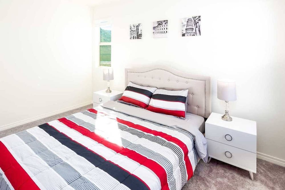 Photo of Bedroom in Jurupa Valley