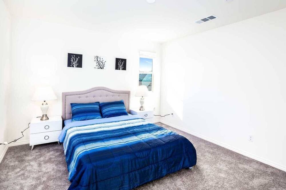 Photo of Bedroom in Jurupa Valley