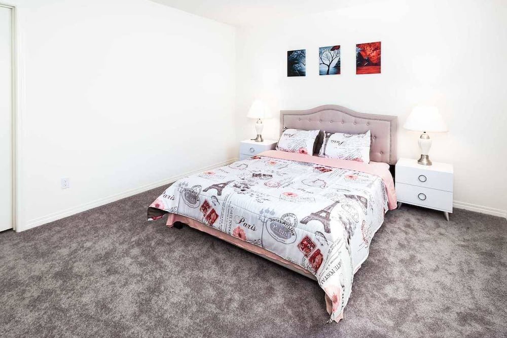 Photo of Bedroom in Jurupa Valley