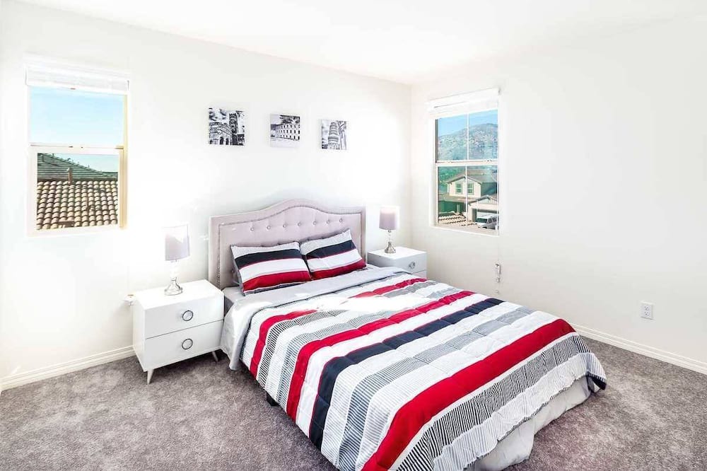 Photo of Bedroom in Jurupa Valley